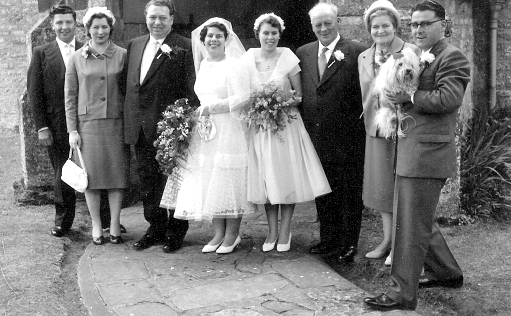 Sue Holfield Unkn-wedding_1950smonopx510