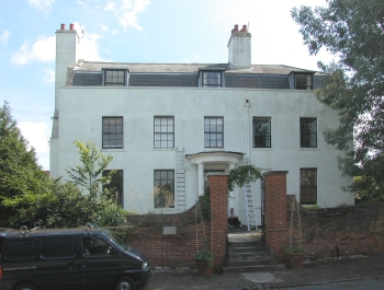 wManor_House_13Jun_0729px350